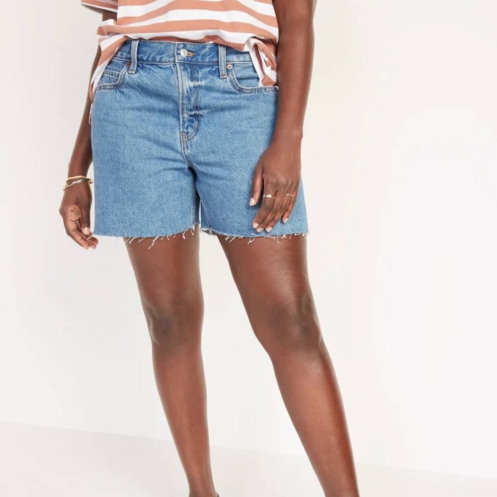 NWT Old Navy High Rise Short